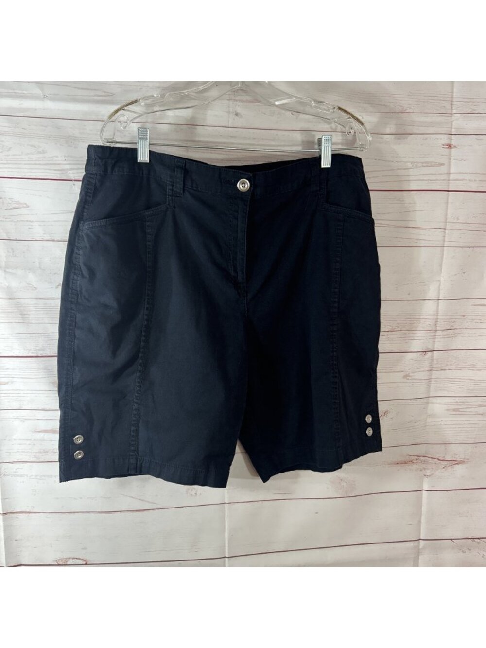 Karen Scott Shorts Women's Size 16 Zip Up Dark Navy Blue Black With Pockets